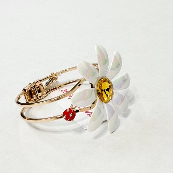 Betsey Johnson Jewelry - Betsey Johnson NWOB Gold Tone Iridescent Daisy Flower Amber Crystal Hinged Cuff